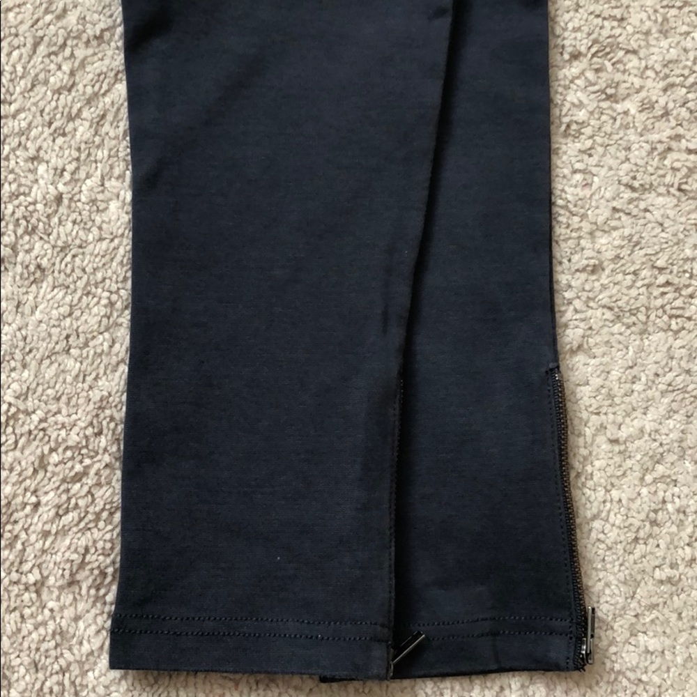 Tea Collection Leggings w/side ankle zippers - Picture 3 of 4
